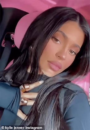 Kylie Jenner Accused Of PAINTING HER FACE BLACK In New Video!! (Watch)