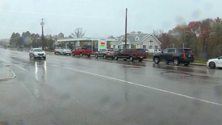 Police shut down local gas station after long lines develop during outage