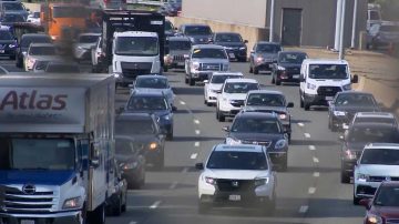 Expect crowded roads, airports for Thanksgiving travel, MassDOT warns