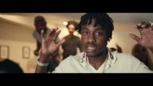 NYC Rapper Lil Tjay Got BEAT UP By London Thugs In The UK!! (Video)