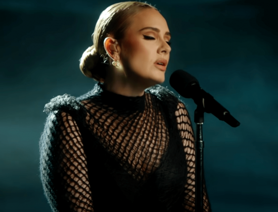 UH OH!! Fans Say That Pop Singer Adele Is GAINING THE WEIGHT BACK! (Pics)