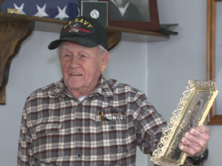 94-year-old WWII veteran returns to Pearl Harbor in search of friend’s grave