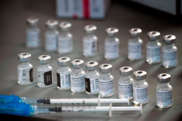 FDA gives approval for syringes to extract an extra dose from vials of the COVID-19 vaccine
