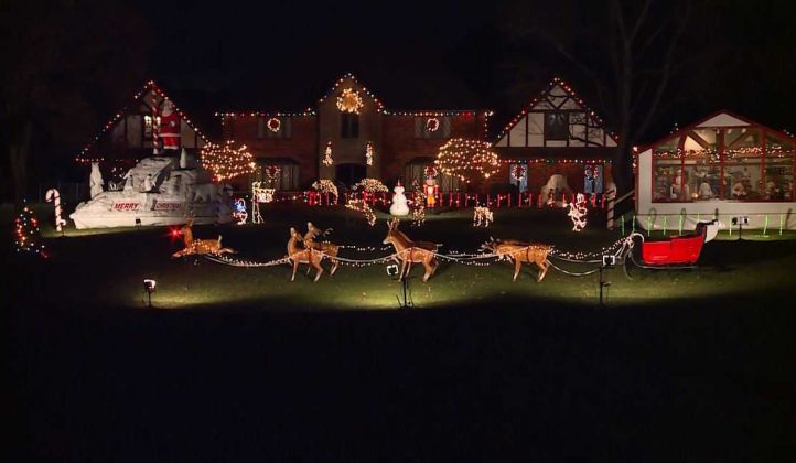 North Pole takes over front yard of Kentucky home