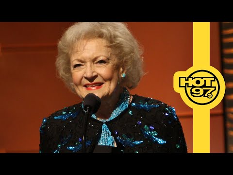 Remembering Betty White + What Happened With Antonio Brown? | Flashing Lights