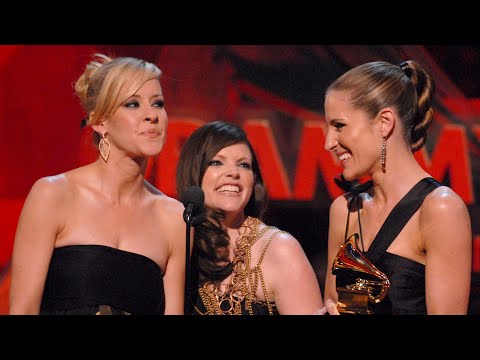 Inside The Chicks’ SCANDAL in 2003 and Their GRAMMYs Comeback