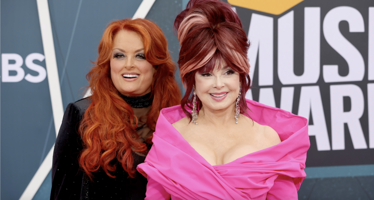 Naomi Judd, Country Singer in the Judds, Dies at 76