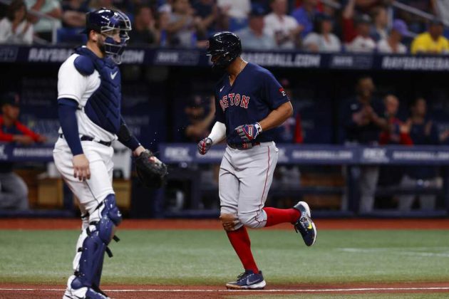 Xander’s bat powers Red Sox to win over division rivals