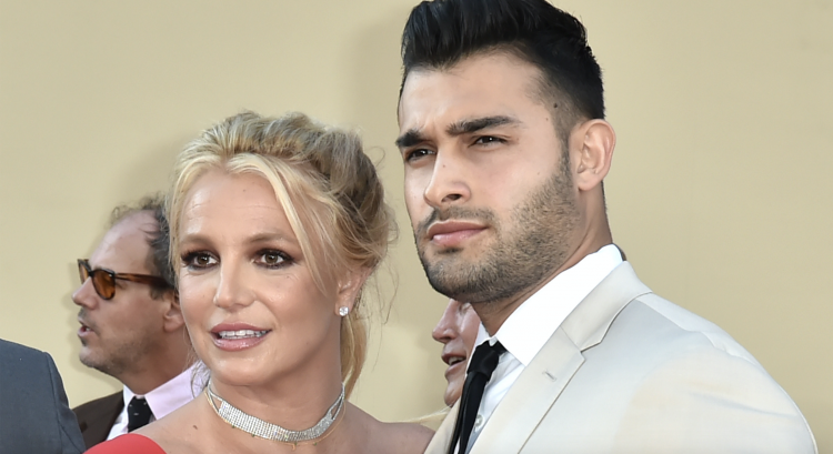 Britney Spears Says She’s “Lost” Her Pregnancy