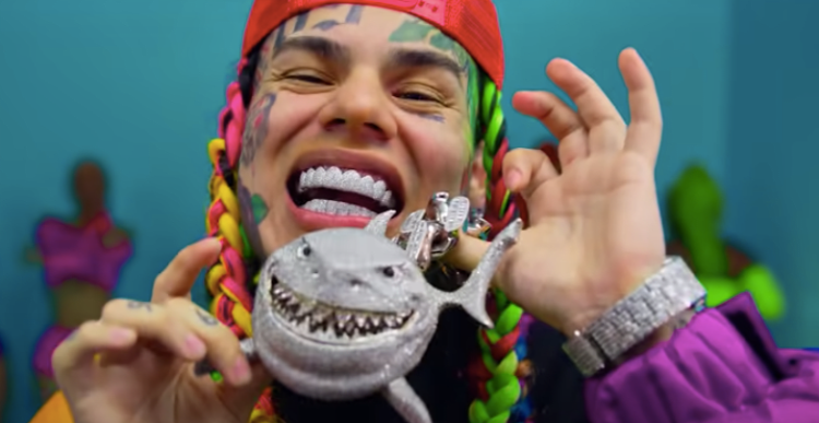 Tekashi 6ix9ine Defends Being A Snitch: I’m Comfortable!!