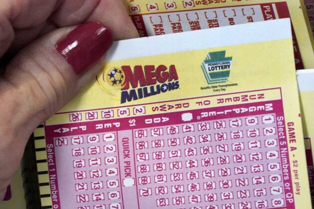 Mega Millions jackpot grows to $820 million with a possible cash payout of $422 million
