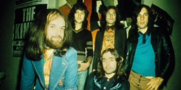 John Gosling, Former Keyboardist for the Kinks, Dies at 75