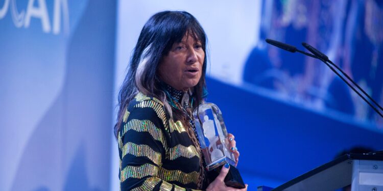 CBC Releases Report Questioning Buffy Sainte-Marie’s Claims to Indigenous Heritage