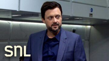 Foo Fighters’ Dress as ‘Wizard of Oz’ Characters, Dave Grohl Makes Hilarious Cameos on ‘SNL’: Watch