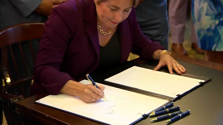 Gov. signs Massachusetts’ first tax cuts in more than 20 years