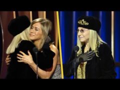 SAG Awards: Jennifer Aniston Presents Barbra Streisand With Lifetime Achievement Award