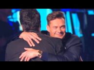 American Idol: Luke Bryan Comforts Ryan Seacrest After Emotional Performance