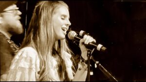 Lana Del Rey Sings ‘Unchained Melody’ With Paul Cauthen in Surprise Stagecoach Duet