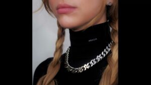 How Hailey Knox Pivoted From Viral Acoustic Pop to Experimental R&B: ‘I Don’t Like To Box Myself In’