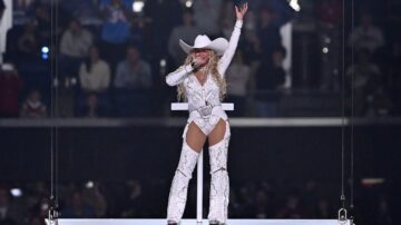 6 Things You May Have Missed During Beyoncé Bowl