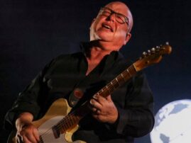 Review & setlist: Pixies roll through two UMass ‘college rock’ era albums