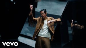 Los Guitarrazos: Step Into Mexico’s Bohemian Nightlife, Where Everyone From Xavi to C. Tangana Performs