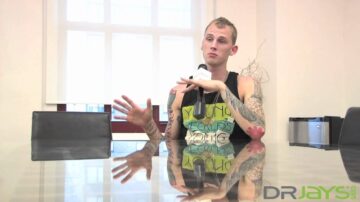 MGK Classes It Up For Ivy League Business School Lecture: ‘Harvard Has a New Professor’
