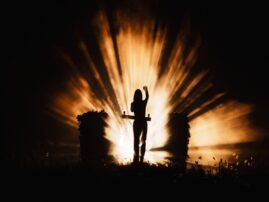 Review & setlist: Ethel Cain haunts Roadrunner with Southern Gothic epic