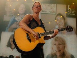 Review & setlist: No fumbles but plenty of ecstasy in sublime Sarah McLachlan show