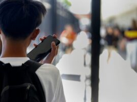 Parents give ringing endorsement to school cellphone ban in new poll