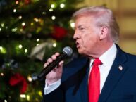 Trump awards medals to the Kennedy Center honorees