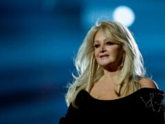 Bonnie Tyler, who topped the charts with epic ‘Total Eclipse of the Heart,’ has died at 75