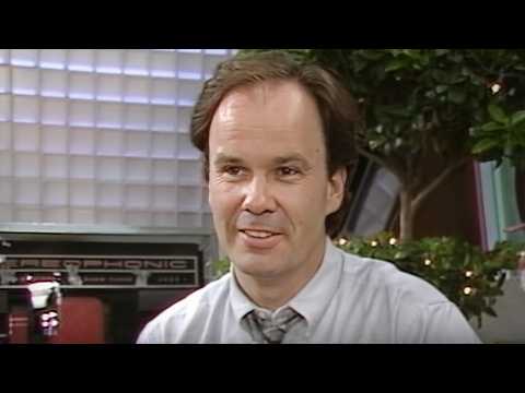 Dennis Haskins (Mr. Belding) Pitches Saved the Bell in First ET Interview | ET Vault Unlocked
